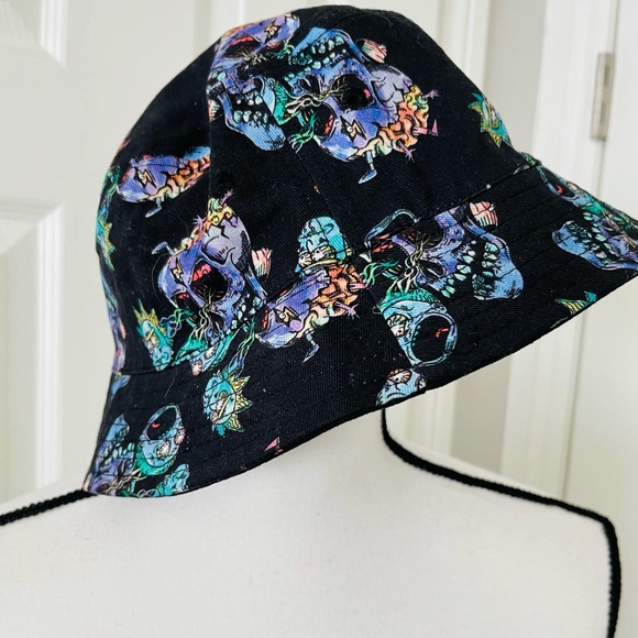 And Morty Mens Hm Reversible Bucket Hat 